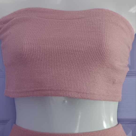 SHEIN | Sleeveless Knit Fitted Crop Top & Knit Shorts Small - Picture 3 of 5